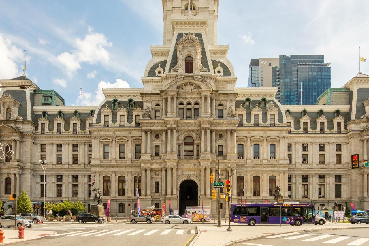 Frontdesk I The Cosmopolitan Apts Philadelphia Apartment ภายนอก รูปภาพ