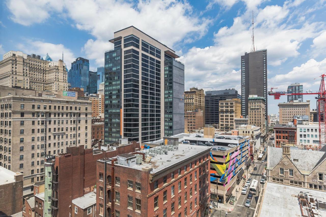 Frontdesk I The Cosmopolitan Apts Philadelphia Apartment ภายนอก รูปภาพ